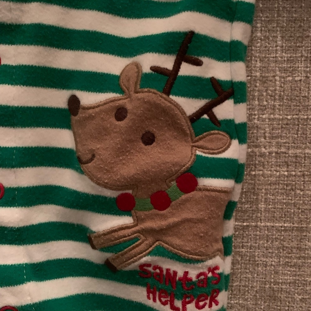 Carters Christmas sleeper - Picture 2 of 2